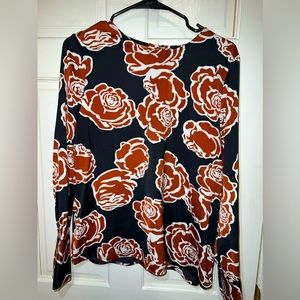 Who what wear blouse in a size M